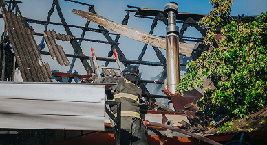 STORM DAMAGE SERVICE